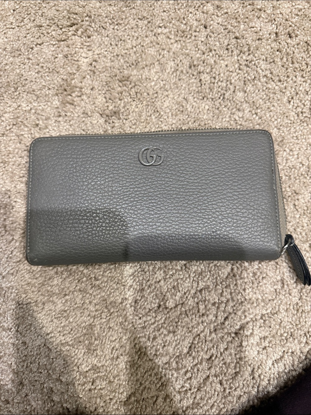 Gucci Grey Pebbled Leather Zip Wallet with Interlocking GG